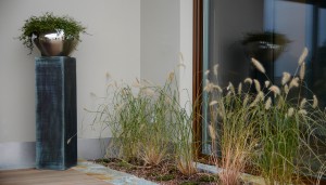 Gartenbau Terrasse mit Naturstein